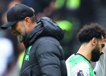 نجم ليفربول السابق: محمد صلاح أكثر لاعب أناني رأيته في حياتي