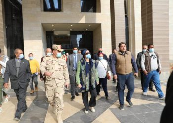 وزيرة البيئة تتفقد مبنى الوزارة الجديد بالعاصمة الإدارية