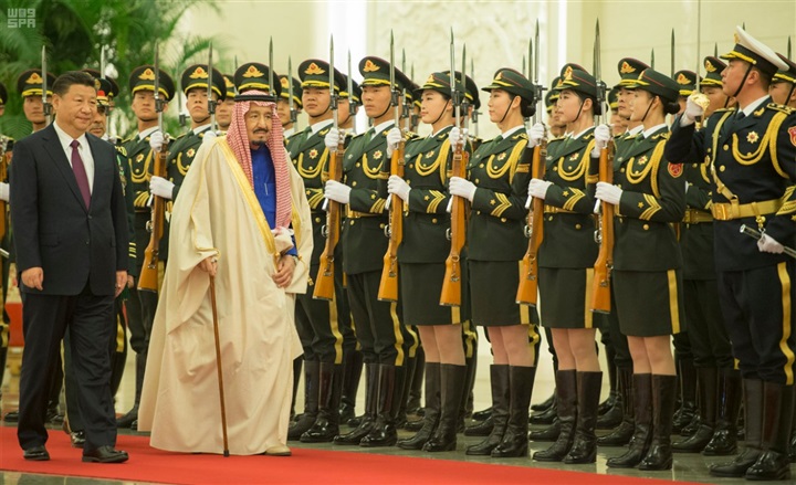 بالفيديو..مراسم استقبال مهيبة للملك سلمان في الصين