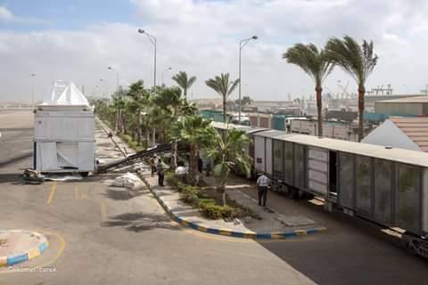 فى ميناء دمياط .. السفينة ” ستورنز ” تصل .. وقطار سكر يغادر