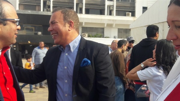 أيمن يونس يدلي بصوته في انتخابات الزمالك