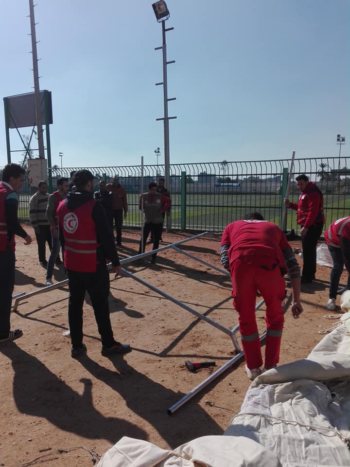 رئيس أركان قوات الدفاع الشعبي يشيد بدور الهلال الاحمر بدمياط بمعسكر  ايواء المحافظة 