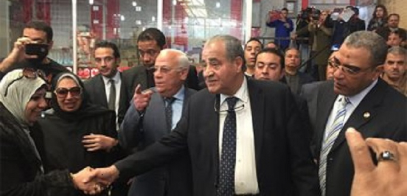 وزير التموين ومحافظ بورسعيد يفتتحان مجموعة من المجمعات الخدمية والاستهلاكية