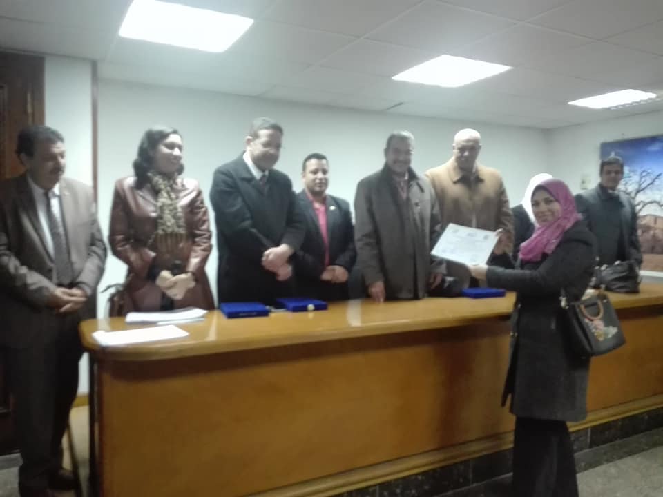 ختام المرحلة الثانية من برنامج اعداد القيادات التنفيذية لصيادلة دمياط…صور