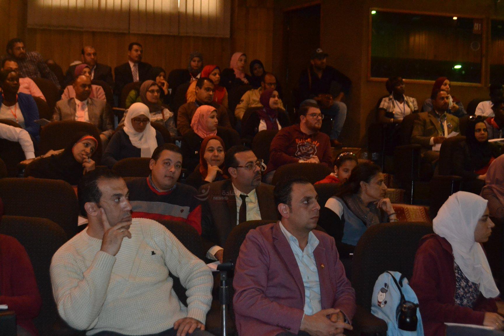 دكتور احمد حنفى و دراسات الجدوى فى ” مشروع 1000 قائد إفريقى “