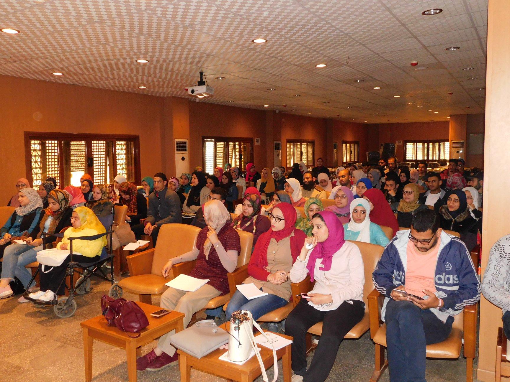 الشباب والرياضةبدمياط  تنفذ البرنامج القومي لتدريب وتأهيل القيادات الشبابية …صور