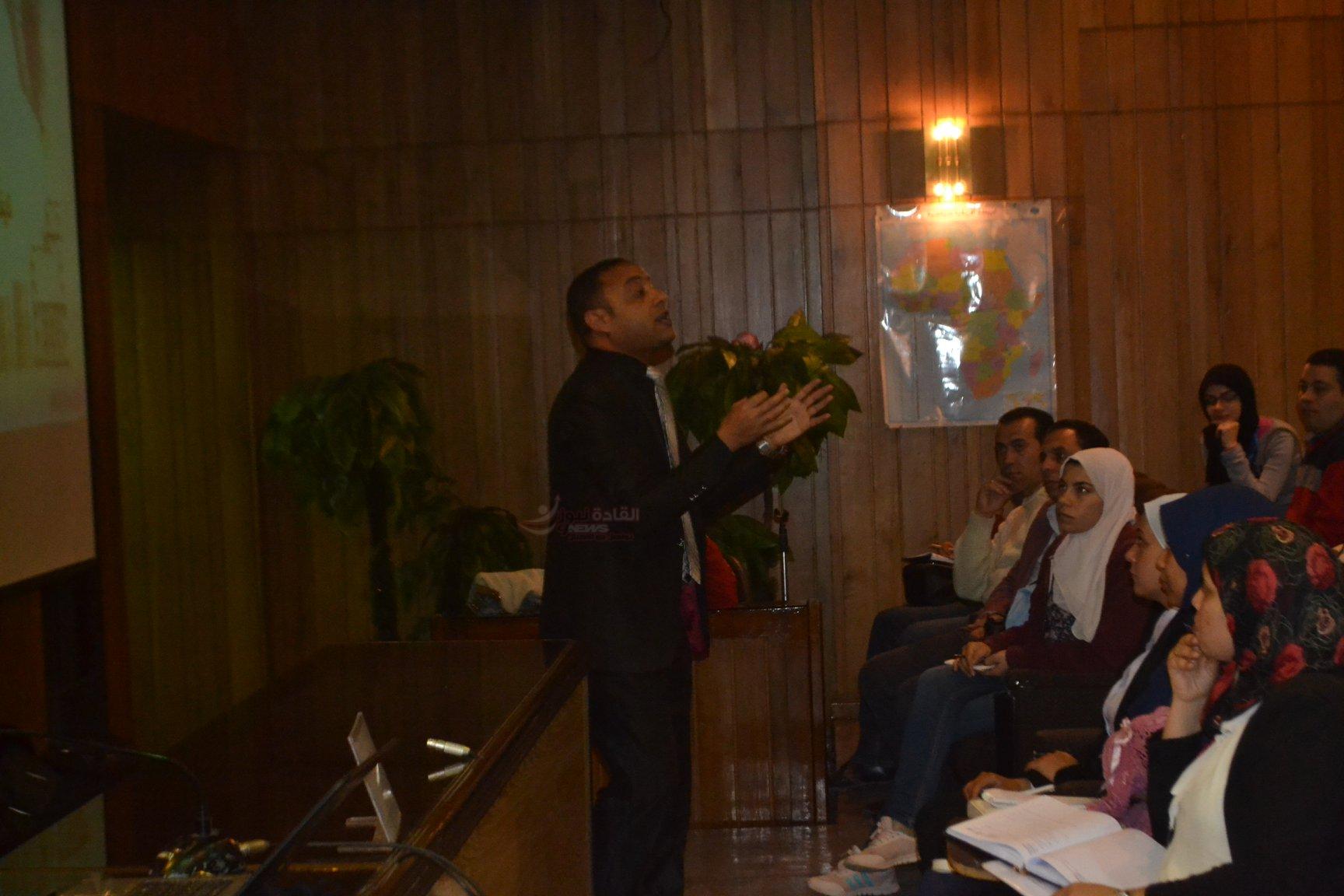 دكتور احمد حنفى و دراسات الجدوى فى ” مشروع 1000 قائد إفريقى “