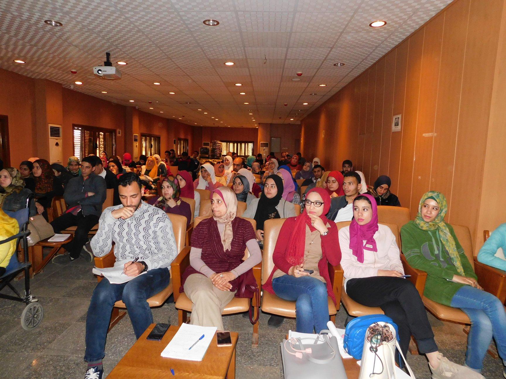 الشباب والرياضةبدمياط  تنفذ البرنامج القومي لتدريب وتأهيل القيادات الشبابية …صور