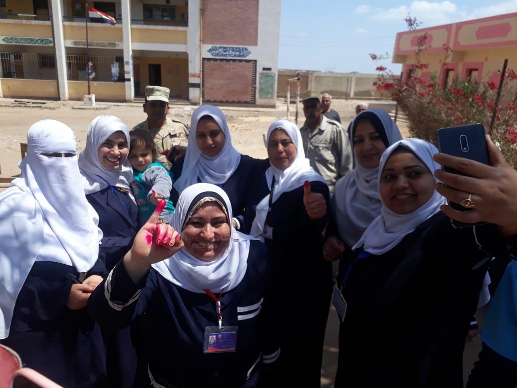 متابعي قادة الدقهلية ….مسيرة لحث المواطنين على المشاركة فى الاستفتاء في اليوم الثاني ..صور