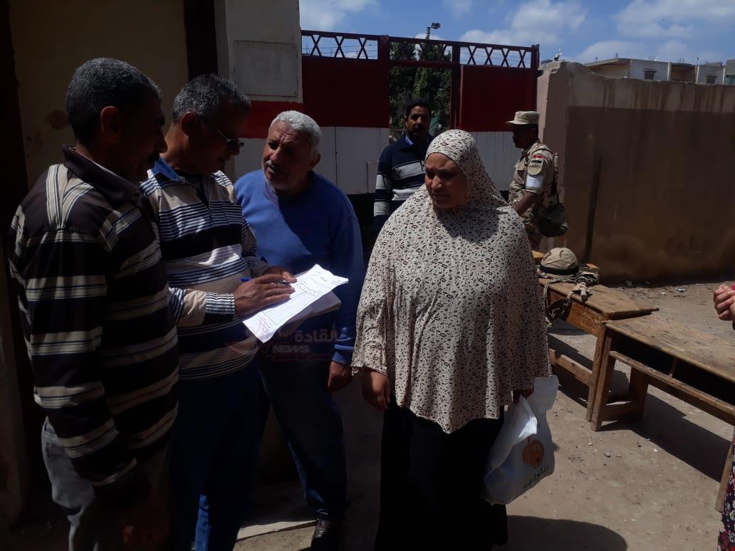 متابعي قادة الدقهلية ….مسيرة لحث المواطنين على المشاركة فى الاستفتاء في اليوم الثاني ..صور