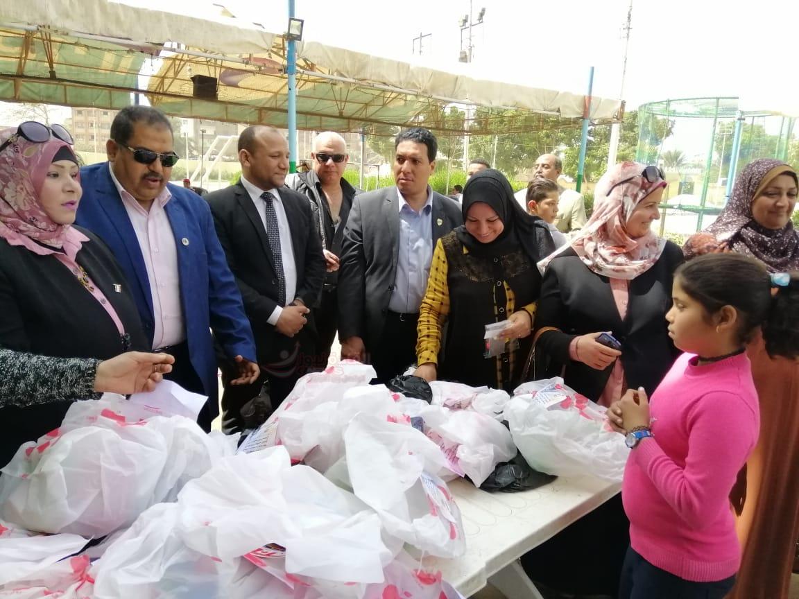 قادة سوهاج تنظم احتفالية بيوم اليتم …صور