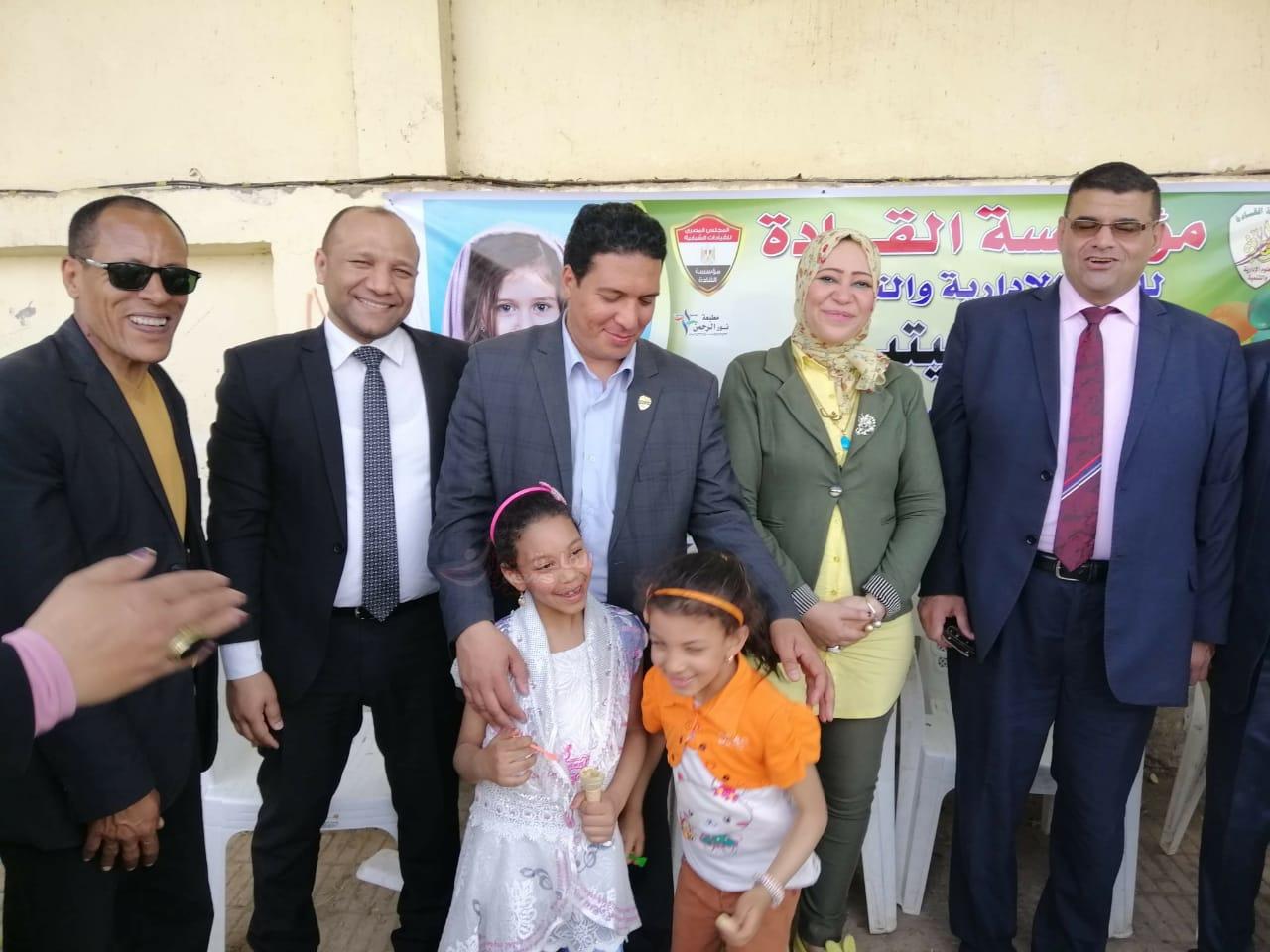 قادة سوهاج تنظم احتفالية بيوم اليتم …صور