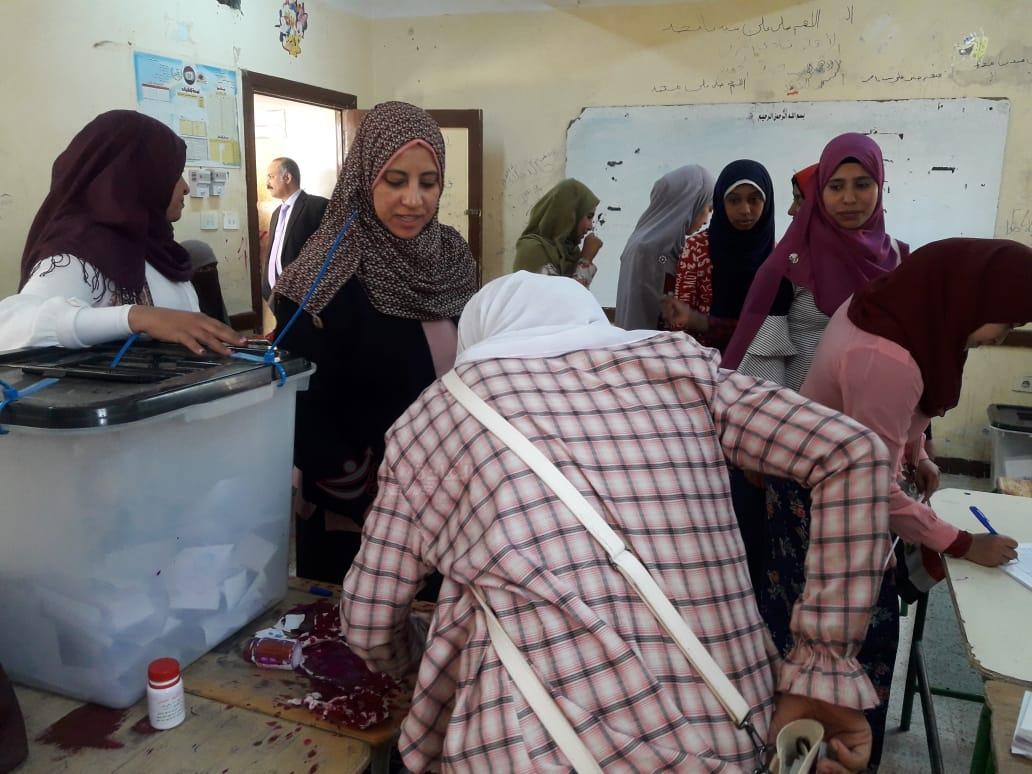 “متابعي القادة “بمحافظات مصر : اقبال كثيف علي لحان الاستفتاء على تعديلات الدستور في اليوم الثالث …صور