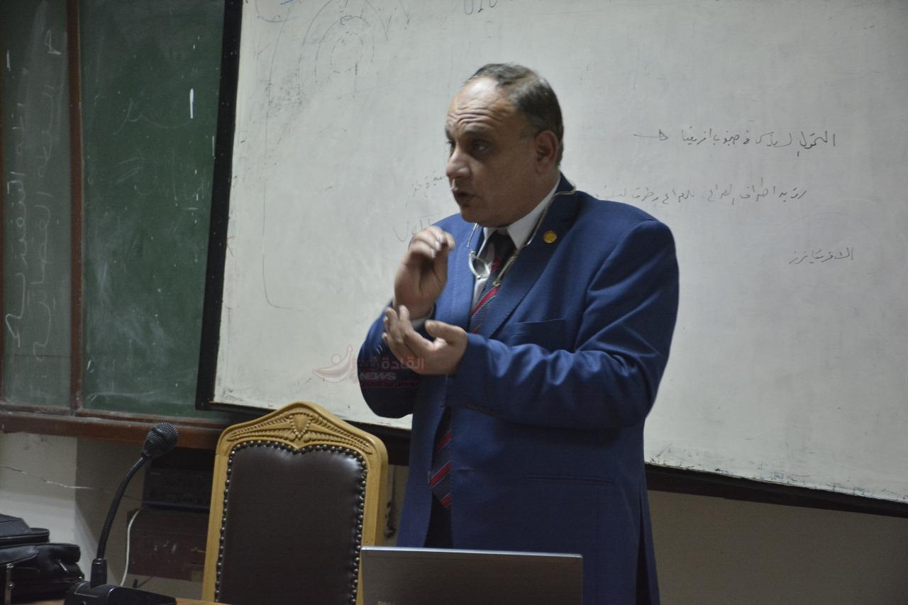 ختام فعاليات اليوم الثالث للمجموعة السادسة مشروع “1000قائد إفريقي ”بجامعة القاهرة…