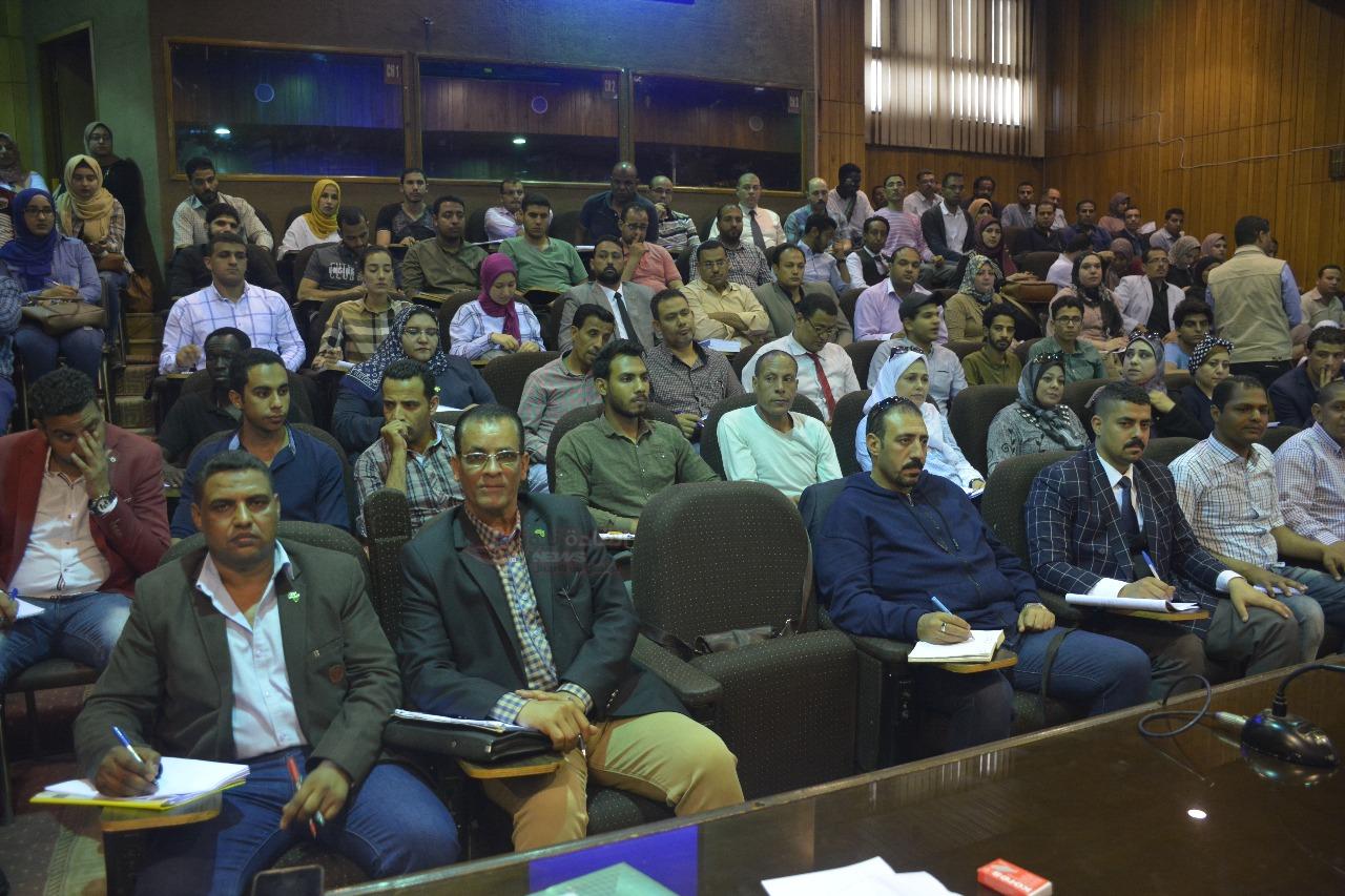 ختام فعاليات اليوم الثالث للمجموعة السادسة مشروع “1000قائد إفريقي ”بجامعة القاهرة…