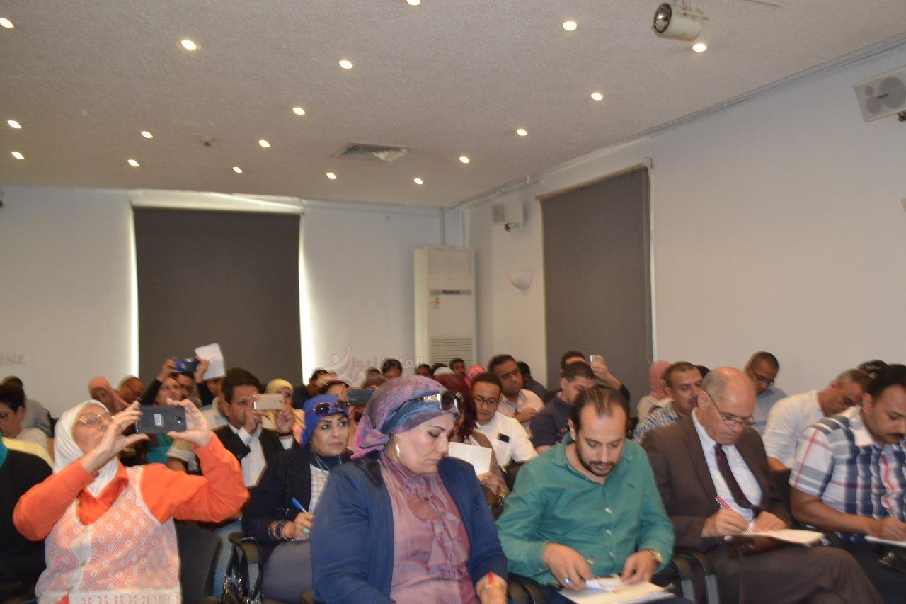 تشخيص و حل المشكلات و اتخاذ القرار عنوان اليوم الثاتى ” لمشروع 1000 قائد أفروأسيوى “