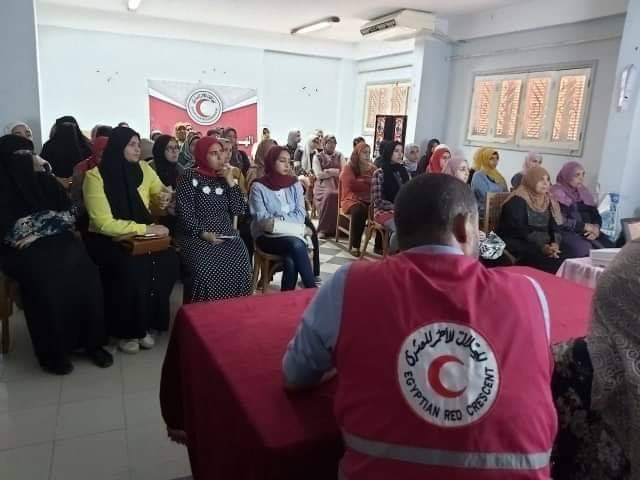 الهلال الأحمر المصري بدمياط يعقد ندوة بعنوان ” الكشف المبكر عن سرطان الثدي ” ….صور