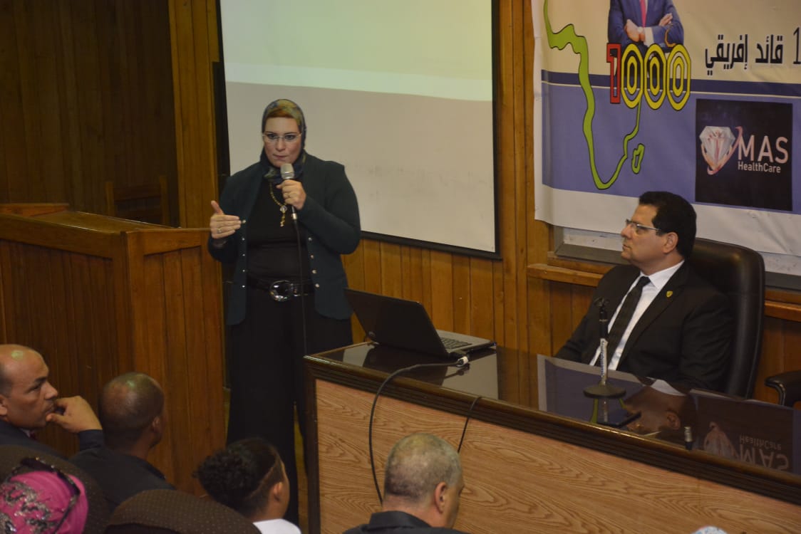 عميد كلية الدراسات الإفريقية و رئيس امناء القادة يشهدان إنطلاق المرحلة الثانية مشروع 1000 قائد إفريقي ” برعاية الخشت “