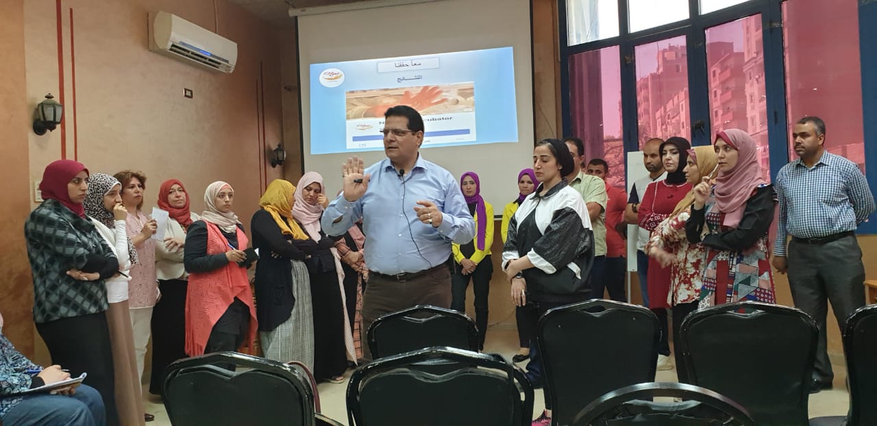 تحت رعاية محافظ القليوبية مناقشة مشروعات التخرج بين القادة و الصيدلة…صور