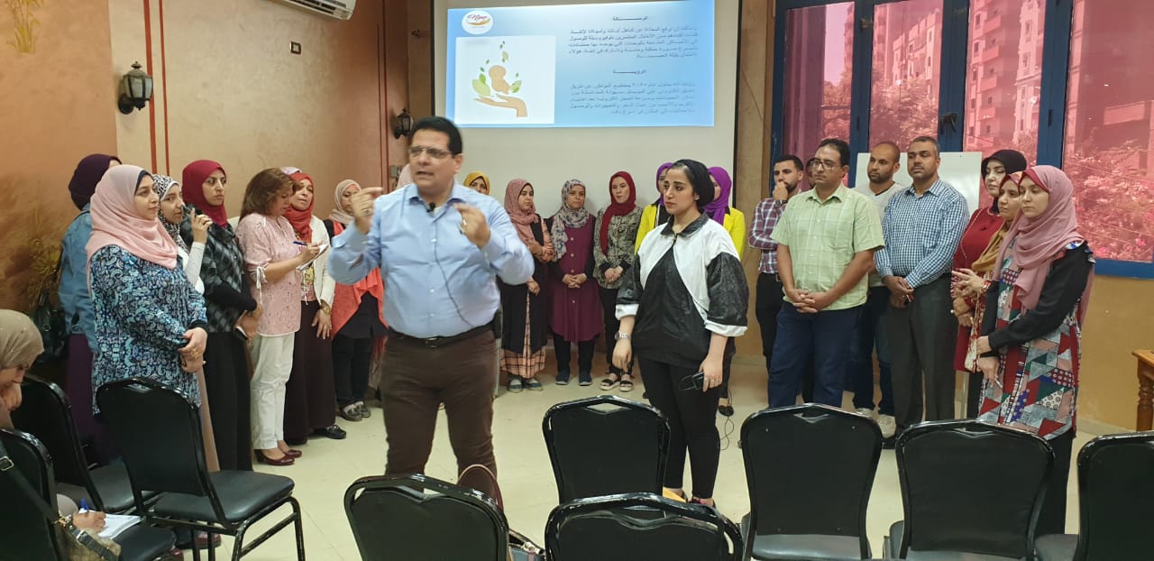 تحت رعاية محافظ القليوبية مناقشة مشروعات التخرج بين القادة و الصيدلة…صور