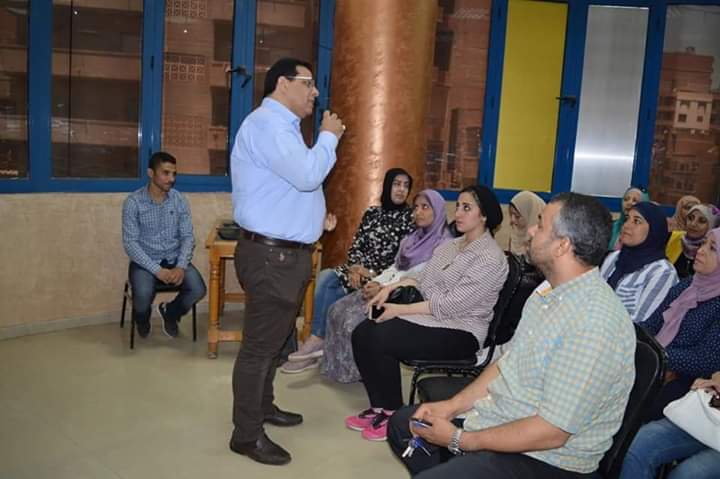 نقابة صيادلة القليوبية و مؤسسة القادة يدخلان  مرحلة مراجعة  المشروعات   قبل عرضها علي المحافظ 