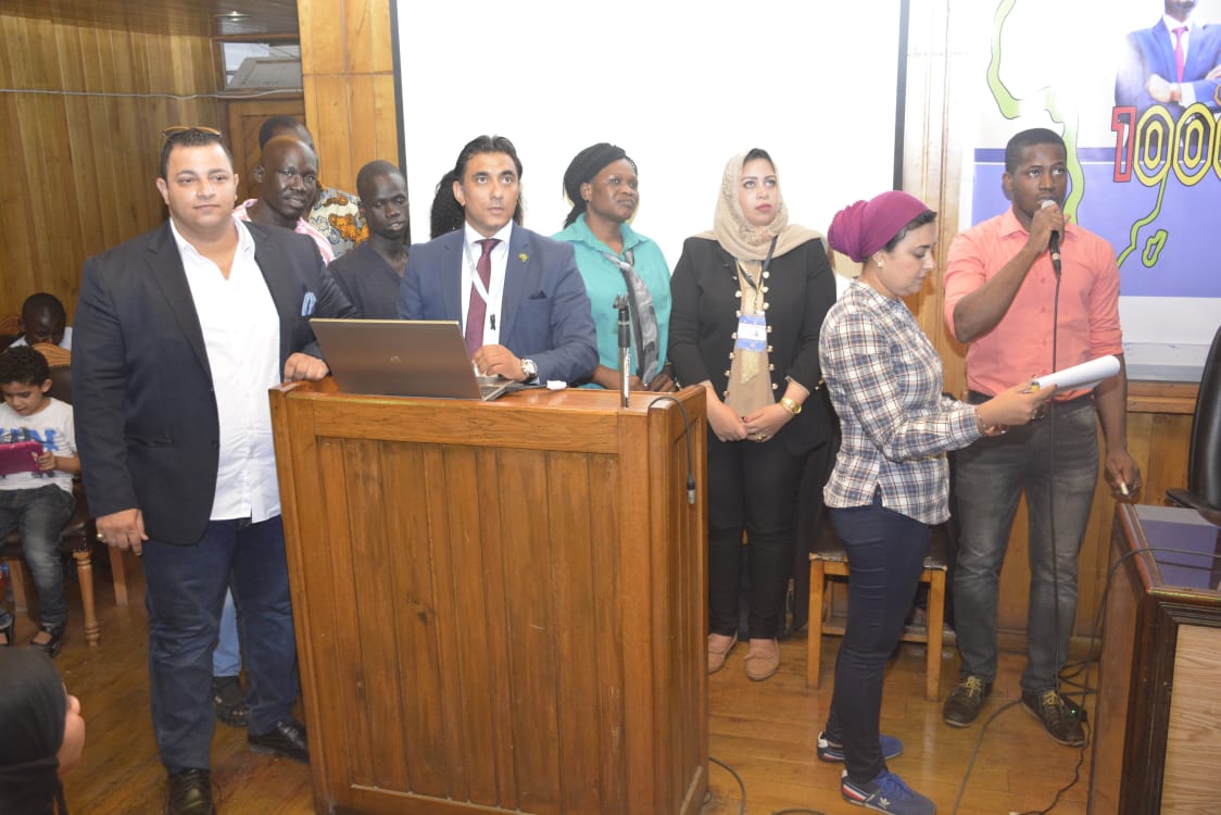 ” برعاية الخشت ” و بحضور نوفل و عطية و الشريف ختام المرحلة الثانية من مشروع 1000 قائد إفريقي