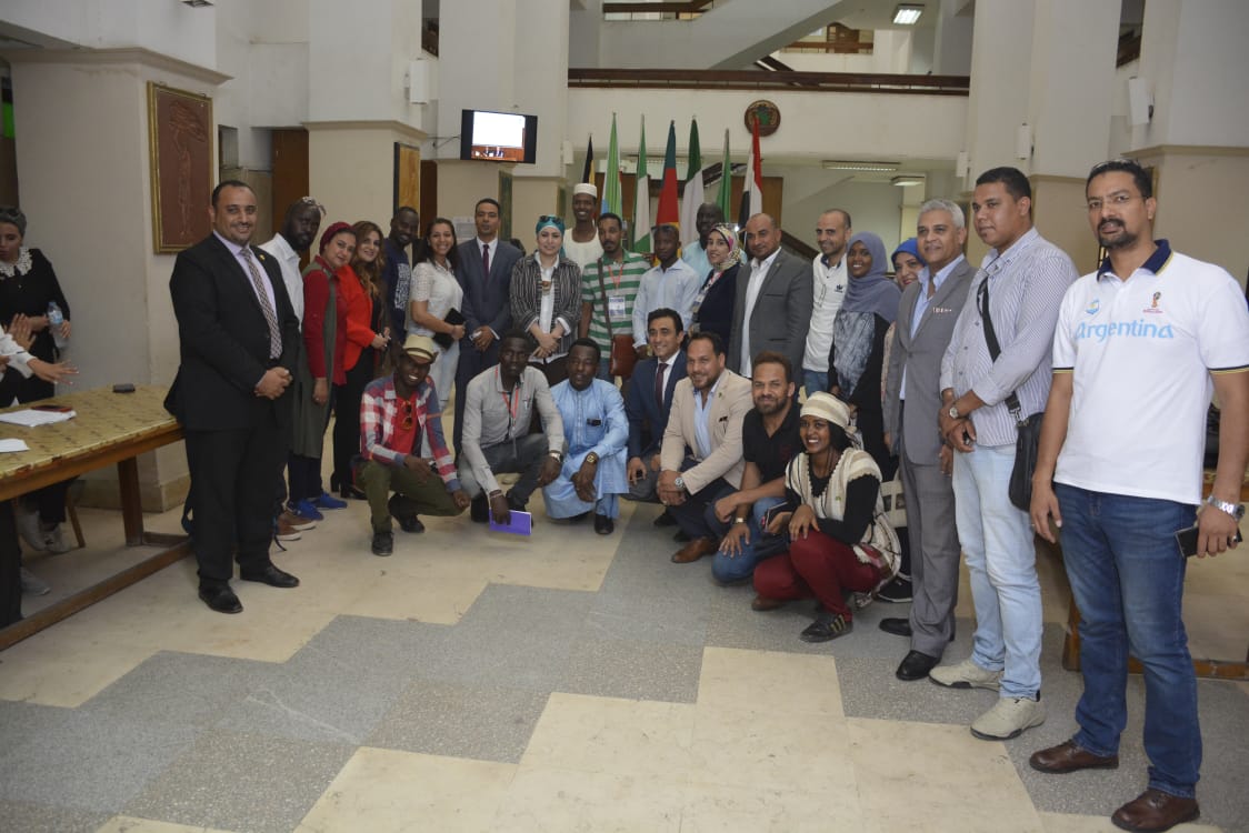 عميد كلية الدراسات الإفريقية و رئيس امناء القادة يشهدان إنطلاق المرحلة الثانية مشروع 1000 قائد إفريقي ” برعاية الخشت “