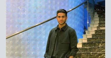 مينا مسعود ينشر صوره بالقاهرة ويعلق: “أجمل مدن العالم”