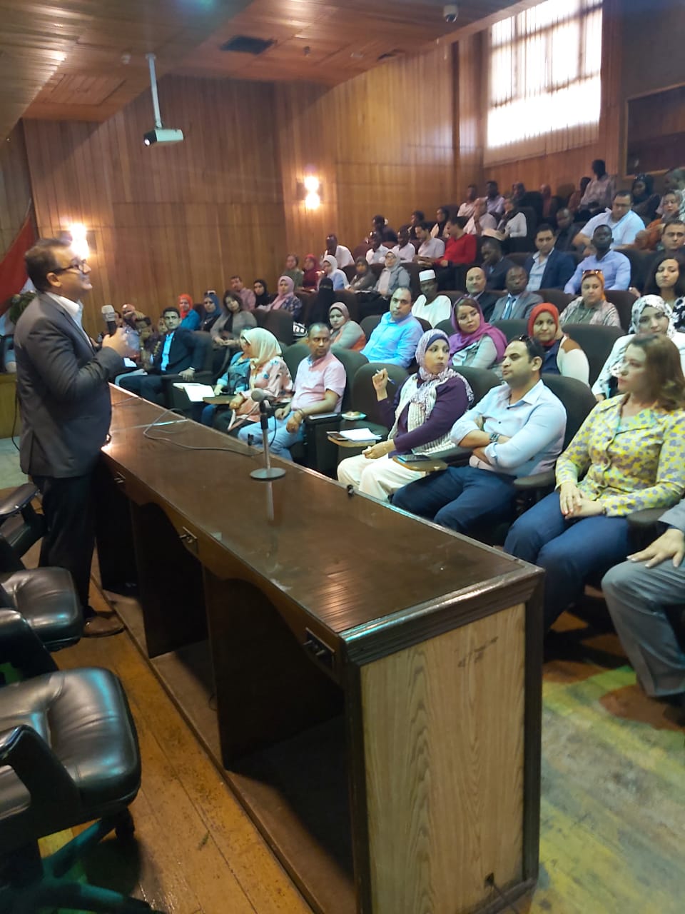 برعاية الخشت ” كلية الدراسات الإفريقية العليا و مؤسسة القادة يطلقان فعاليات المرحلة الثالثة مشروع ١٠٠٠ قائد إفريقي