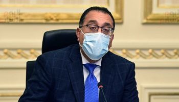 رئيس الوزراء يستعرض استراتيجية البنك المركزى للأمن السيبرانى وخدمات الدفع الإلكترونى