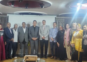 رجل الدولة الرقمي والتكنولوجيا الداعمة  في ادارة الأزمات وصناعة القرار ..