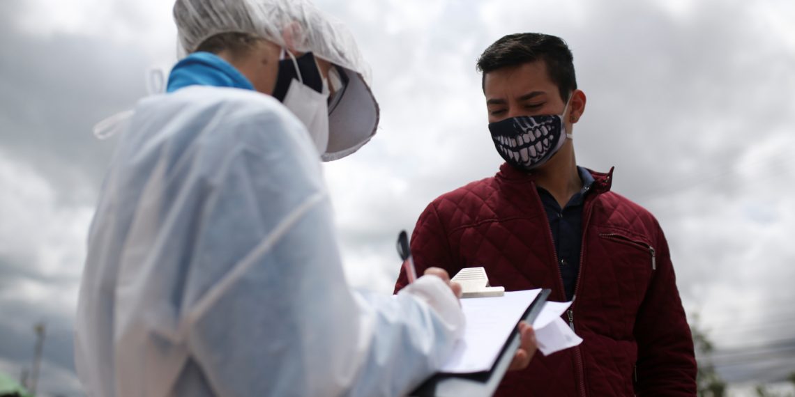 الموجة الثالثة لكورونا تُجبر 4 مدن كولومبية على الإغلاق الكامل