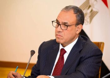 وزير الخارجية والهجرة يجتمع بأعضاء السلك الدبلوماسي المصري من الدرجات الحديثة والمتوسطة