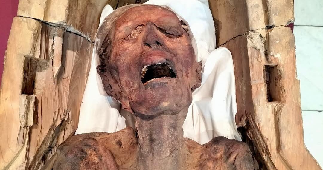 غموض وأسرار مومياء الرجل المجهول