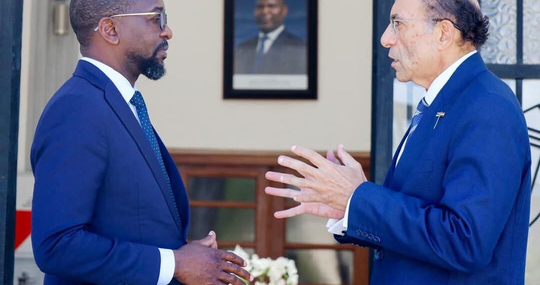 سفير مصر بموزمبيق يؤكد حرص القاهرة على تعزيز العلاقات بين البلدين في مختلف المجالات