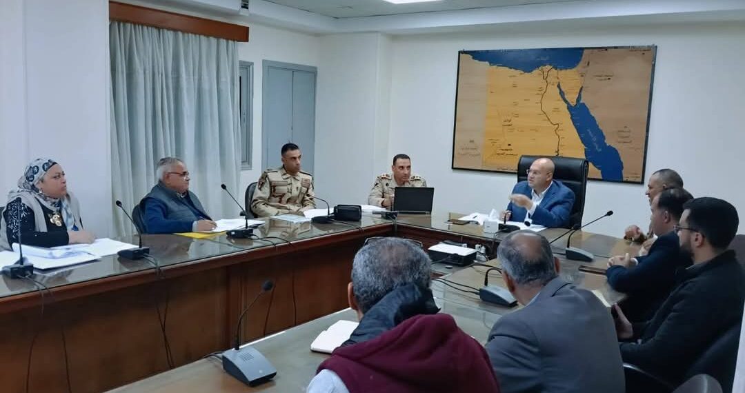 نائب محافظ الجيزة يعقد اجتماعاً للوقوف علي أستعدادات استقبال المرحلة الثانية من المبادرة الرئاسية حياة كريمة بمراكز منشأة القناطر و البدرشين و العياط خلال الفترة القادمة..