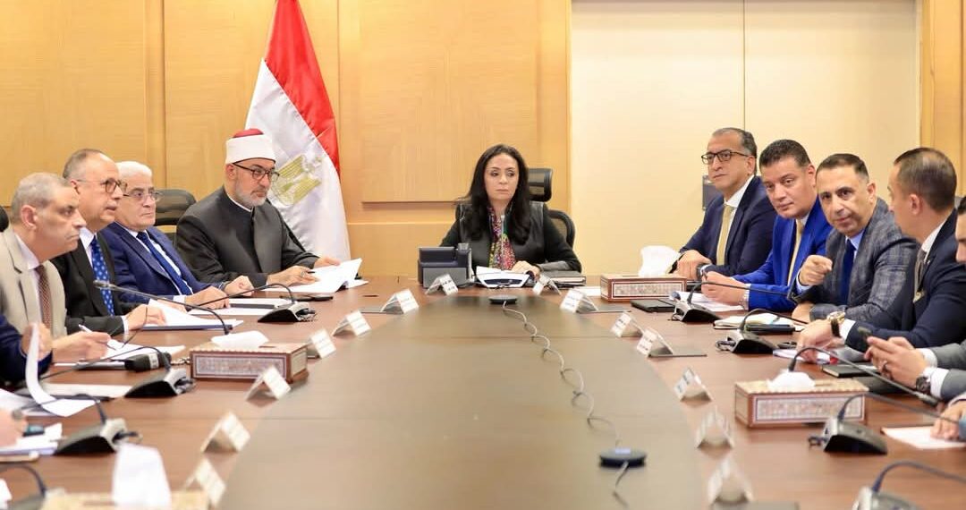 وزيرة التضامن تناقش استراتيجية عمل بنك ناصر خلال السنوات الثلاث القادمة في اجتماع مجلس إدارة البنك