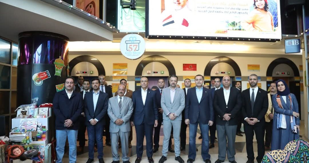سفير قطر بالقاهرة يزور مستشفى سرطان الأطفال (57357)…