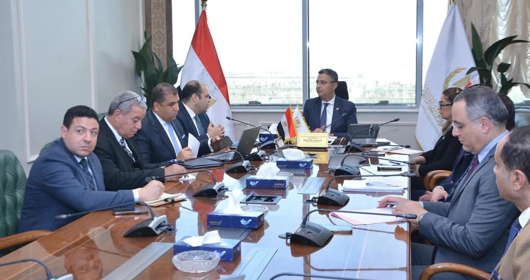وزير التموين يؤكد أهمية دور جهاز “حماية المنافسة” في منع أي ممارسات تضر بحقوق المستهلكين..