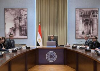 رئيس الوزراء يتابع سير الأعمال في مشروعي “توسعة كورنيش الإسكندرية” و”حدائق تلال الفسطاط”