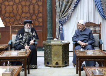شيخ الأزهر يستقبل البابا تواضروس للتهنئة بقرب حلول عيد الفطر المبارك