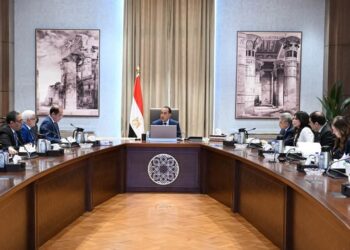 رئيس الوزراء: لا بديل عن استمرار العمل على خطة خفض معدلات الدَين واستدامة مساره النزولي