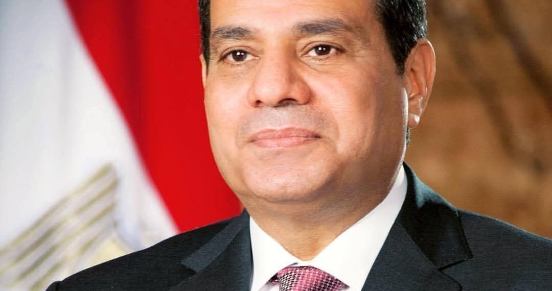 السيسي يستقبل قائد القيادة المركزية الأمريكية