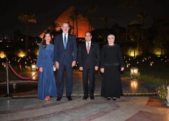 الرئيس السيسى وقرينته يصطحبان ملك وملكة إسبانيا في جولة بأهرامات الجيزة