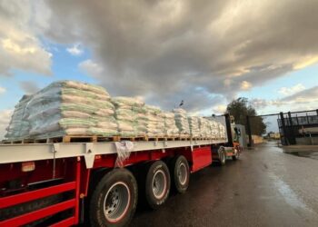 القافلة ( زاد العزة ) ال٧٣ تتجه الى غزة ..