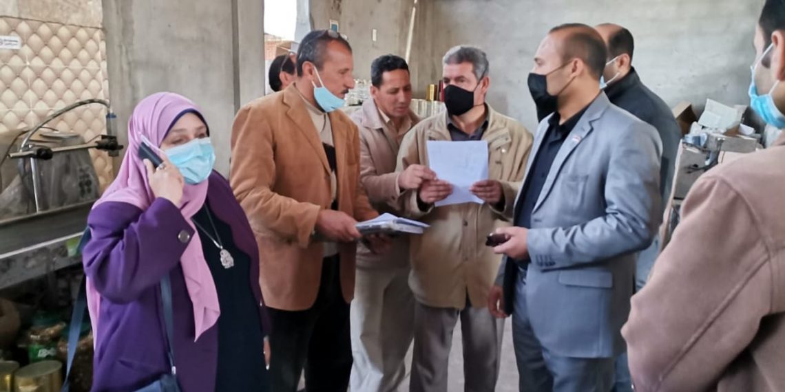 تموين ههيا يضبط 1185 كيلو زيتون أسود مخلي فاسد..و٥ طن مجهول المصدر