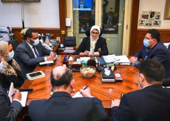 وزيرة الصحة : ربط قاعدة بيانات مبادرات الصحة العامة بمجمع الوثائق المؤمنة والذكية