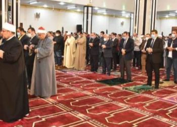 وزير الأوقاف ومحافظ ومدير أمن الشرقية ووكيل وزارة الأوقاف يؤدون صلاة الجمعة بمسجد الغنيمي