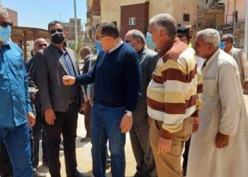 محافظ الشرقية يُتابع أعمال تطوير منطقة كفر الزقازيق البحري بتكلفة 4.5 مليون جنيه
