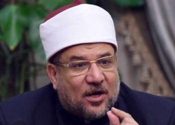 وزير الأوقاف يحذر..إنهاء خدمة من يسمح بإقامة الإعتكاف  أو موائد إطعام بالمساجد أو ملحقاتها